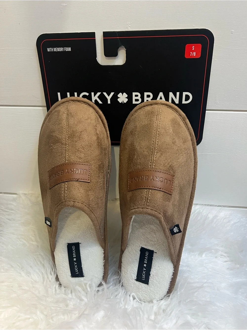 NWT Lucky Brand Men’s Brown Memory Foam Slippers size M 7-8 or Women’s 8.5-9.5